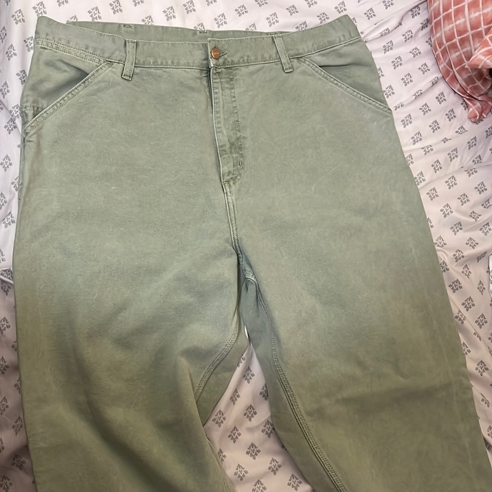 Good like new 38x32 light green